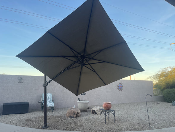 AG25TSQ Cantilever Umbrella